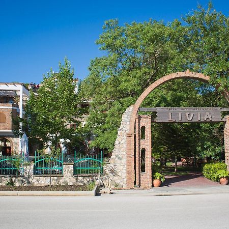 Hotel Livia Ксамил Экстерьер фото