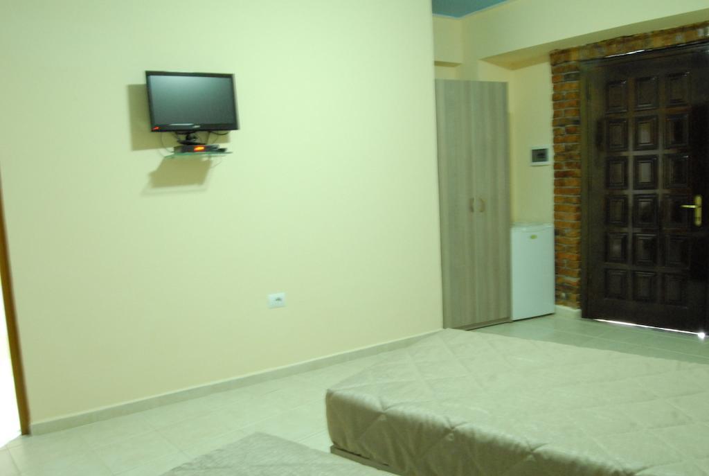 Hotel Livia Ксамил Номер фото