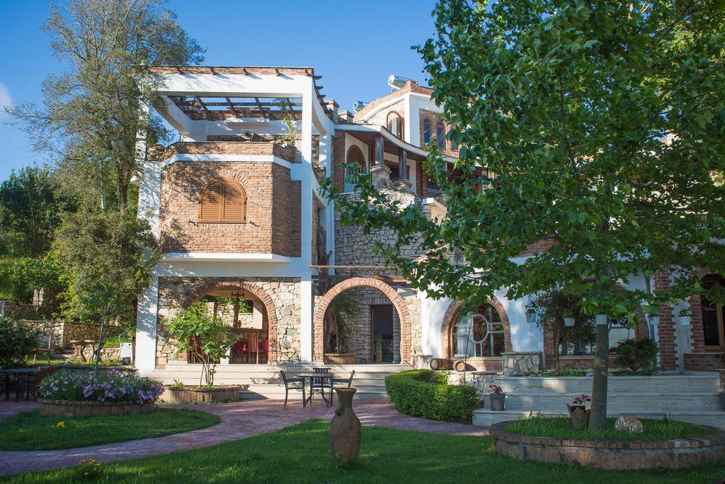 Hotel Livia Ксамил Экстерьер фото