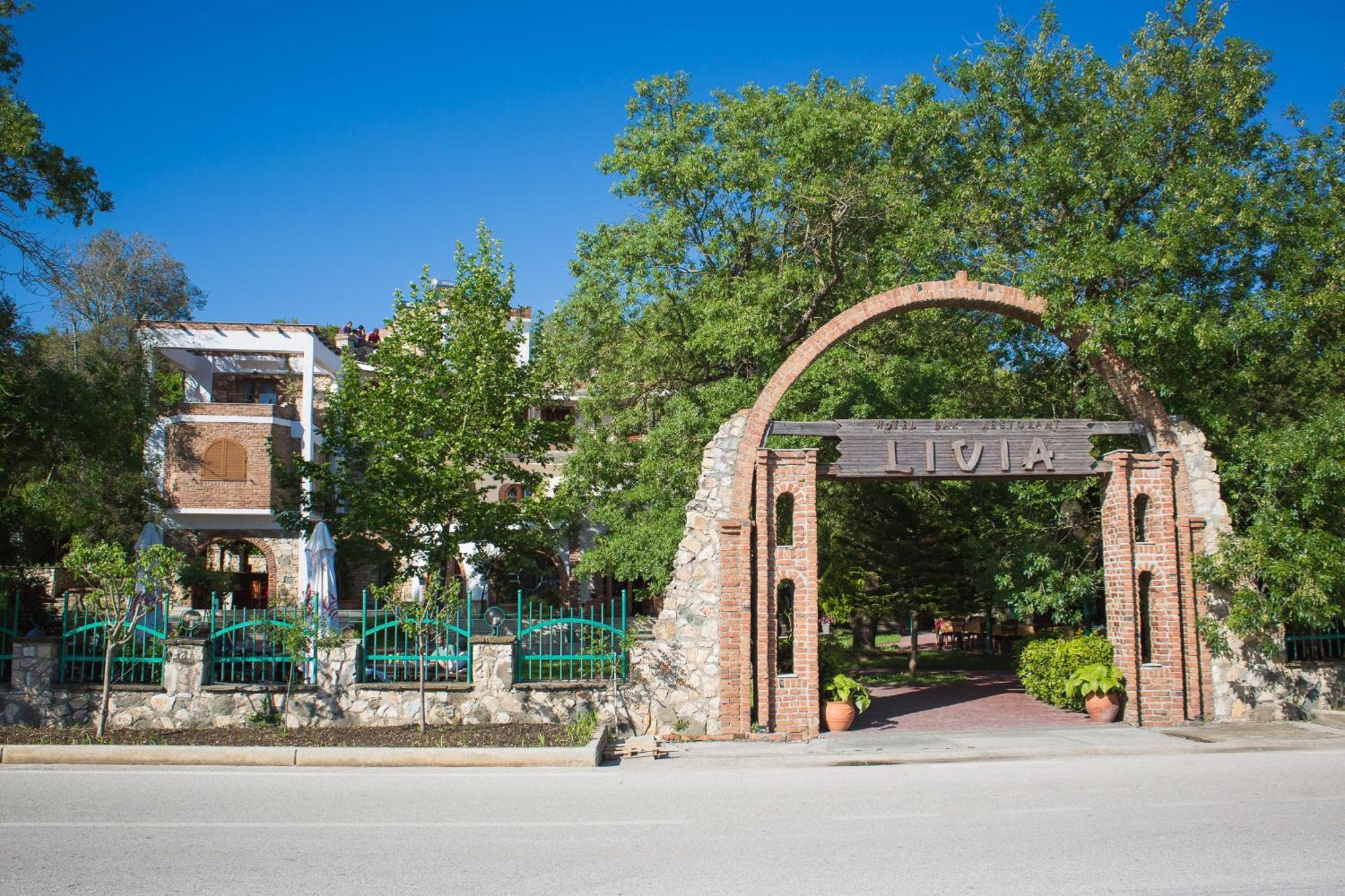 Hotel Livia Ксамил Экстерьер фото